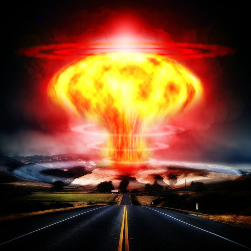 nuclear-explosion-356108_1920